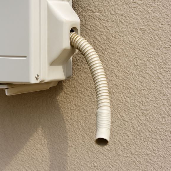 冷氣排水管堵塞怎麼處理？原因解析與簡單疏通方法教學