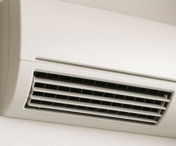 冷氣出風口在噴水？冷氣出風口噴水＝壞了嗎? 避免出風口噴水的設計與走線要點