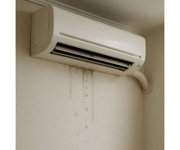 冷氣吹到一半突然漏水？5大原因與對應解決方法